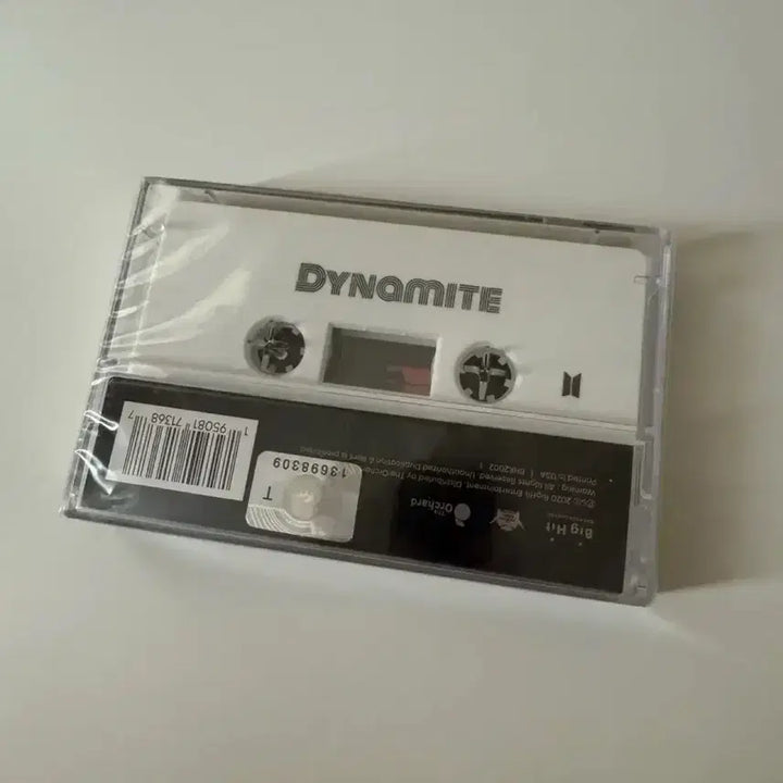 [BUNJANG] BTS Dynamite Cassette Tape (Sealed) / 방탄 다이너마이트 카세트