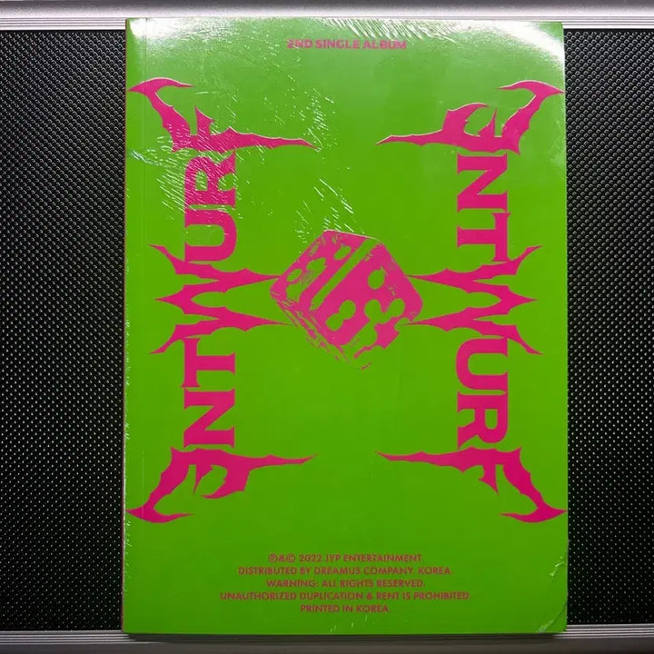 [BUNJANG] NMIXX Single Album Vol. 2 [ENTWURF] (Standard Edition) / 엔믹스 싱글앨범 2집 [ENTWURF] (일반반)