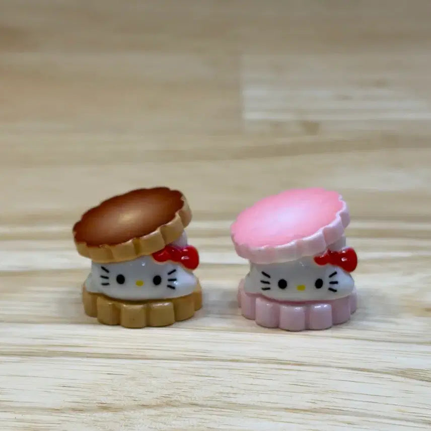 [BUNJANG] Miniature Hello Kitty Macaron / 미니어쳐 키티 마카롱