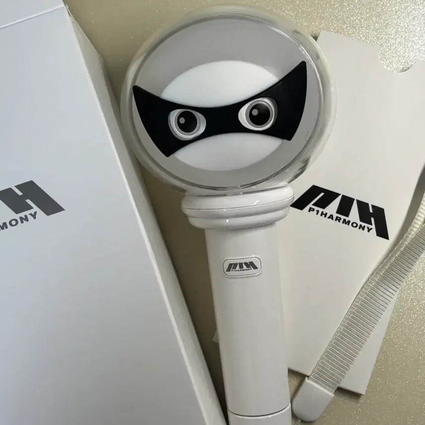[BUNJANG] P1Harmony Peace Bong Lightstick / 피원하모니 응원봉 피스봉 양도