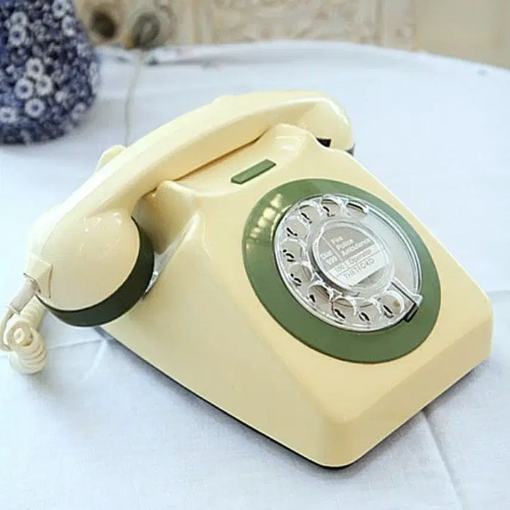 [BUNJANG] Vintage 1970s Rotary Dial Telephone - Pale Yellow &amp; Green Accents / 빈티지 1970년대 연노랑과 그린포인트의 다이얼 전화기