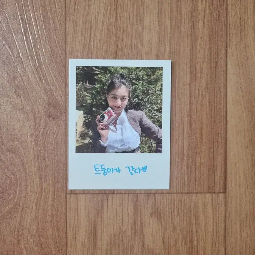 [BUNJANG] TWICE Jihyo Talk that Talk Polaroid / 트와이스 톡댓톡 Talk that Talk 지효 폴라로이드
