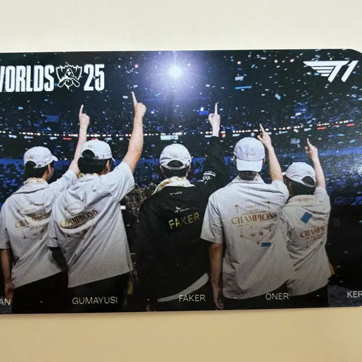 [BUNJANG] T1 Worlds 25 Champion Card (Dorran, Gumayusi, Faker, Oner, Keria) / T1 월즈25 챔피언 카드 (도란, 구마유시, 페이커, 오너, 케리아)