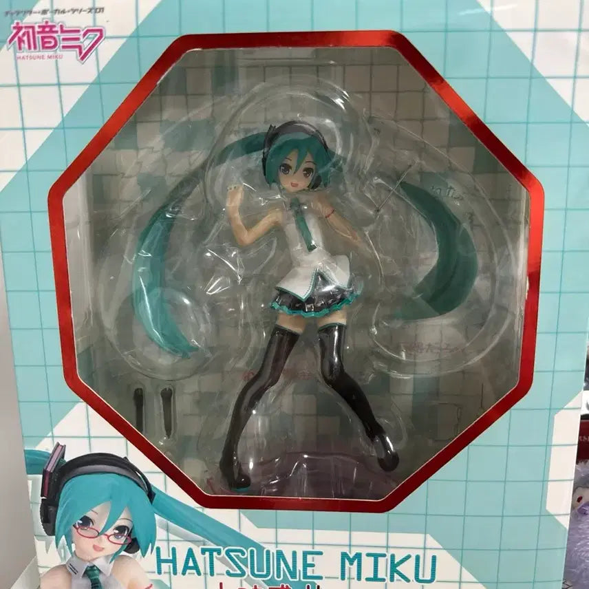 [BUNJANG] Vocaloid Hatsune Miku lat-style Figure / 보컬로이드 하츠네 미쿠 lat식 피규어 고전 미소녀