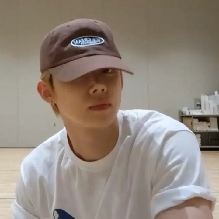 [BUNJANG] TXT Yeonjun No Label Part 2 Ice Cream Limited Edition Ball Cap / (새상품) 연준 아이스크림 미국한정판 볼캡