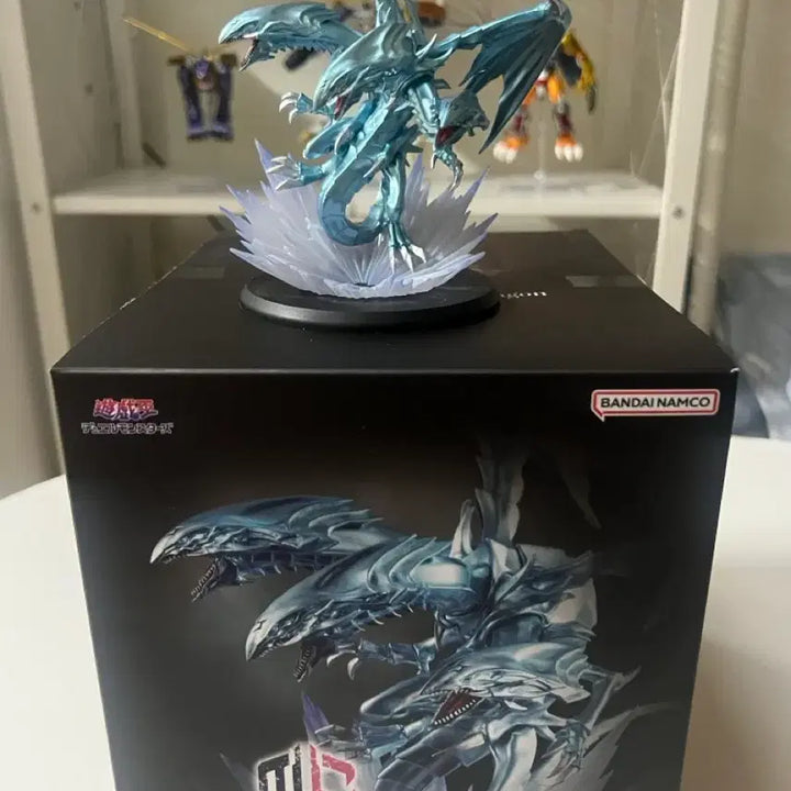 [BUNJANG] Yu-Gi-Oh! Monster Chronicle Blue-Eyes Ultimate Dragon Figure / 유희왕 몬스터 크로니클 궁극의 푸른눈의 백룡 피규어