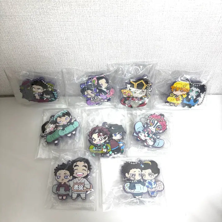 [BUNJANG] Demon Slayer: Kimetsu no Yaiba Mugen Train Arc Rubber Mascot Keychain Full Set (Giyu, Muichiro, Akaza) / 일괄)귀멸의 칼날 무한성편 러버 마스코트 키링 전종 기유 무이치로