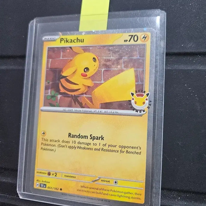 [BUNJANG] Pokémon TCG 30th Anniversary Pikachu Card / 포켓몬카드 30주년 피카츄