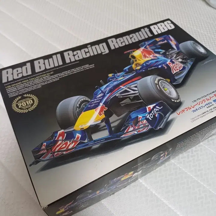 [BUNJANG] Tamiya 1/20 Red Bull RB6 F1 Model Kit (Partially Assembled, Discontinued) / 타미야 F1 레드불 RB6 1/20 절판 킷 (일부 가조)