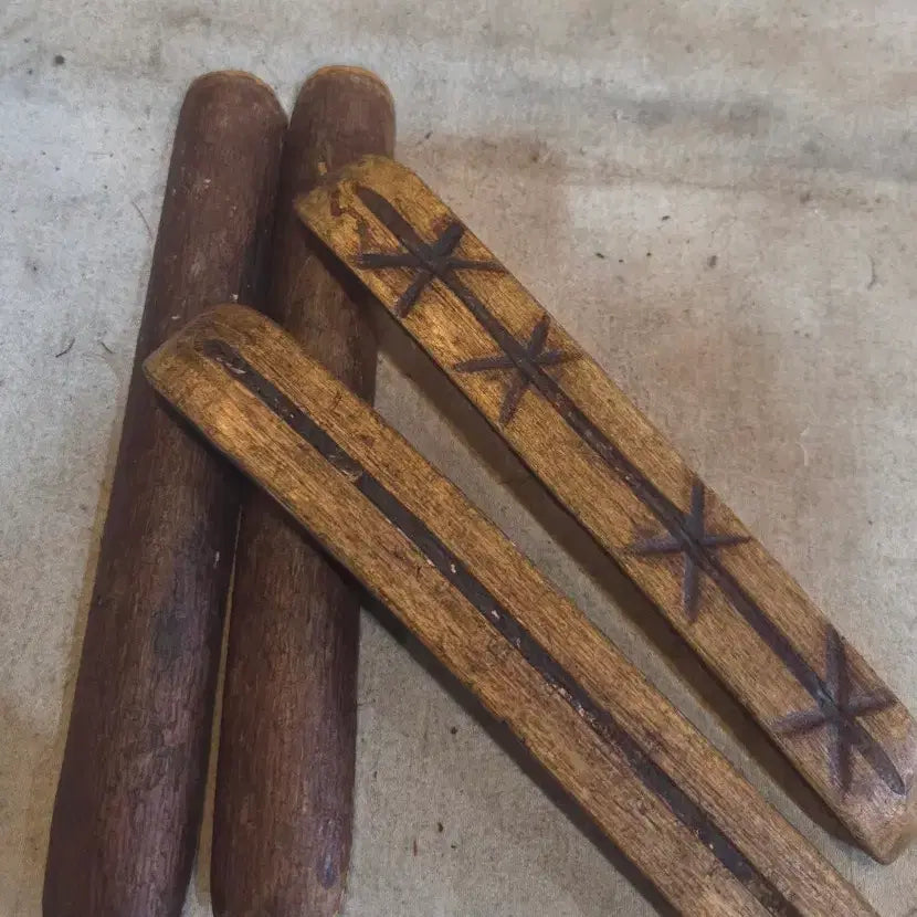 [BUNJANG] Traditional Korean Yut Nori Game Set - 4 Yut Sticks (Haebangjeonhu Era) / 민속품  / 윷놀이  / 추억의 윷가치 4점