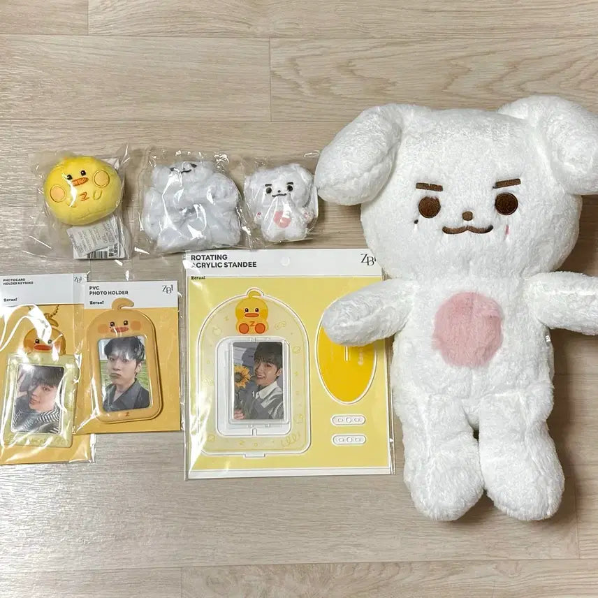 [BUNJANG] ZEROBASEONE Kim Taerae "Taenini" "Mungrae" Bundle Set / 제로베이스원 김태래 태니니 뭉래 굿즈 일괄 양도