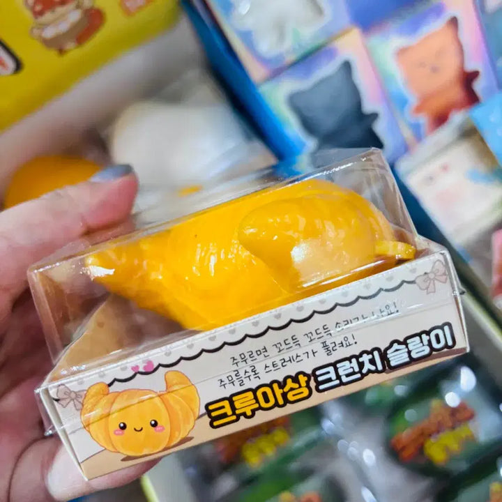 [BUNJANG] Crunchy Slanngi Croissant Slime Plush / 크런치슬랑이 크로아상 크루아상크런치 말랑이 슬랑이