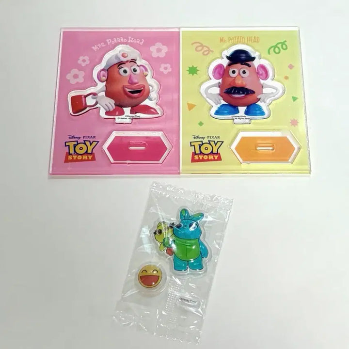 [BUNJANG] Toy Story Mr. &amp; Mrs. Potato Head Acrylic Standee + Ducky Bunny Sticker Set / 토이스토리 포테이토헤드 감자 부부 아크릴 스탠드 + 더키버니 띠부씰