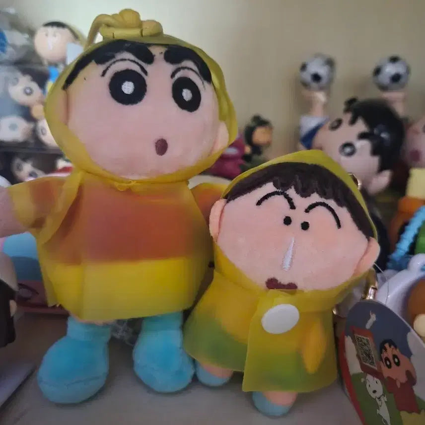 [BUNJANG] Crayon Shin-chan Kazama Kun &amp; Nene Chan Raincoat Keychain Set / 새상품) 짱구 맹구 우비 키링 세트판매