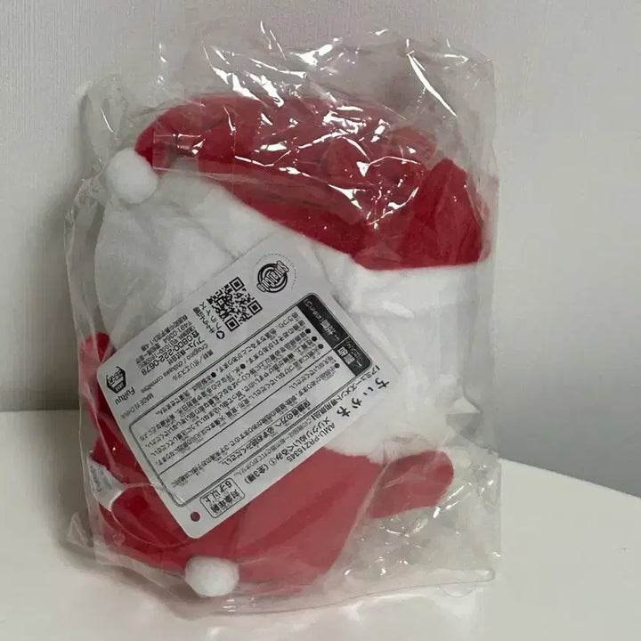[BUNJANG] Chiikawa Santa Plush / 먼작귀 산타 치이카와