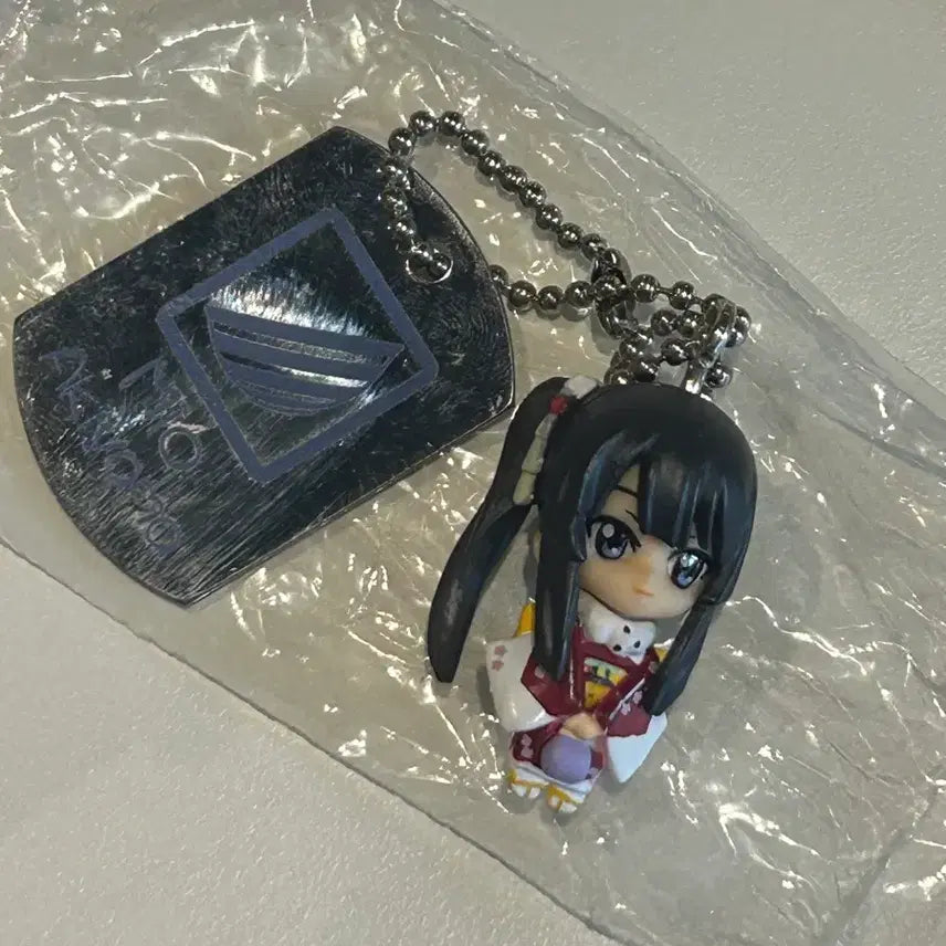 [BUNJANG] K-On! Mio Akiyama Classic Kimono Figure Metal Keychain Gacha / 오늘만 0.8) 케이온 고전 미오 기모노 피규어 메탈 키링 가챠