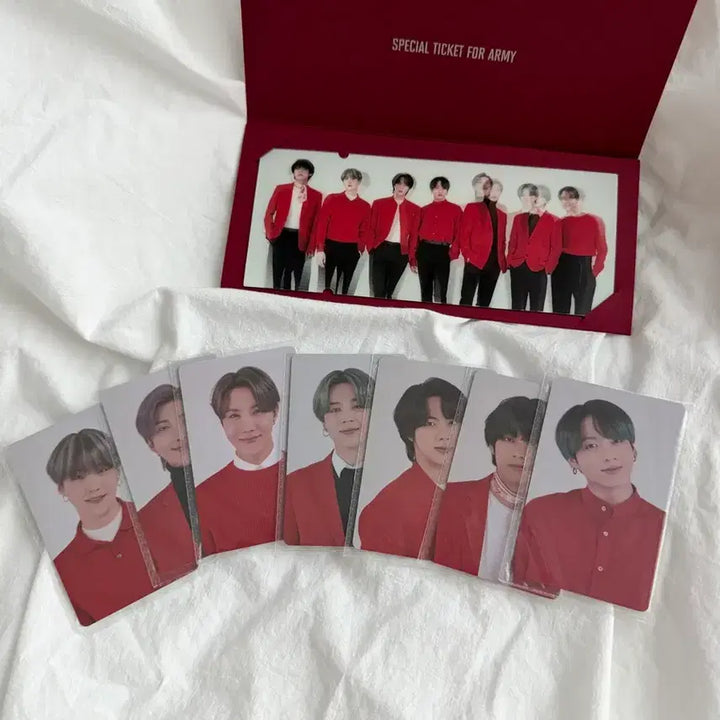 [BUNJANG] BTS Map of the Soul On:E Lenticular Ticket &amp; Card Ticket Bundle Set / 방탄소년단 맵솔 온콘 렌티큘러티켓, 카드티켓 일괄양도