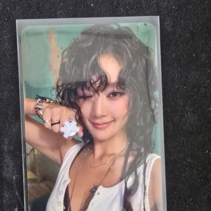 [BUNJANG] G)I-DLE Minnie Gimme Dat Love Photocard / 아이들 Gimme Dat Love공방 민니 포카양도합니다