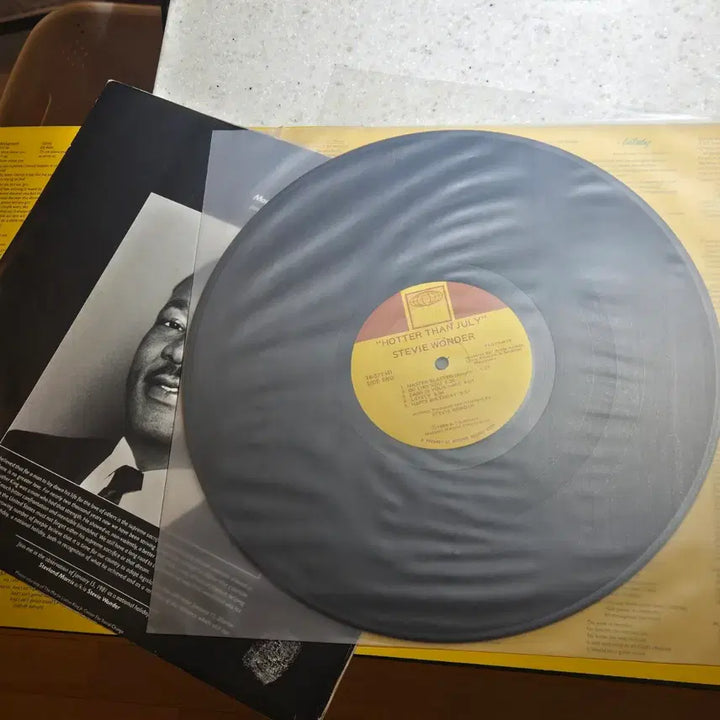 [BUNJANG] Stevie Wonder Hotter Than July LP / 스티비원더 LP - Hotter Than July