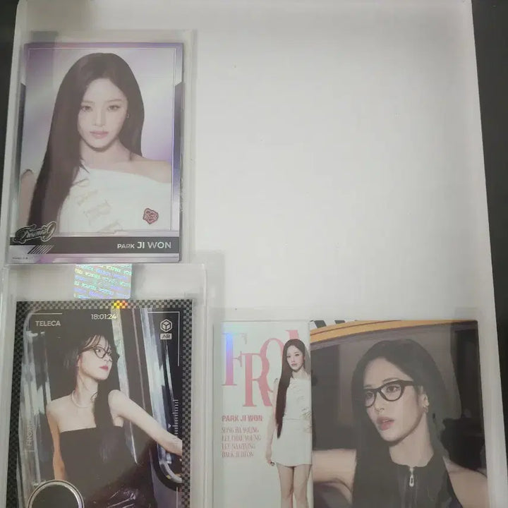 [BUNJANG] fromis_9 Lee Nagyung Relic Auto Photocard Set / 프로미스나인 테레카 이나경 렐릭오토랑  포토카드 세트