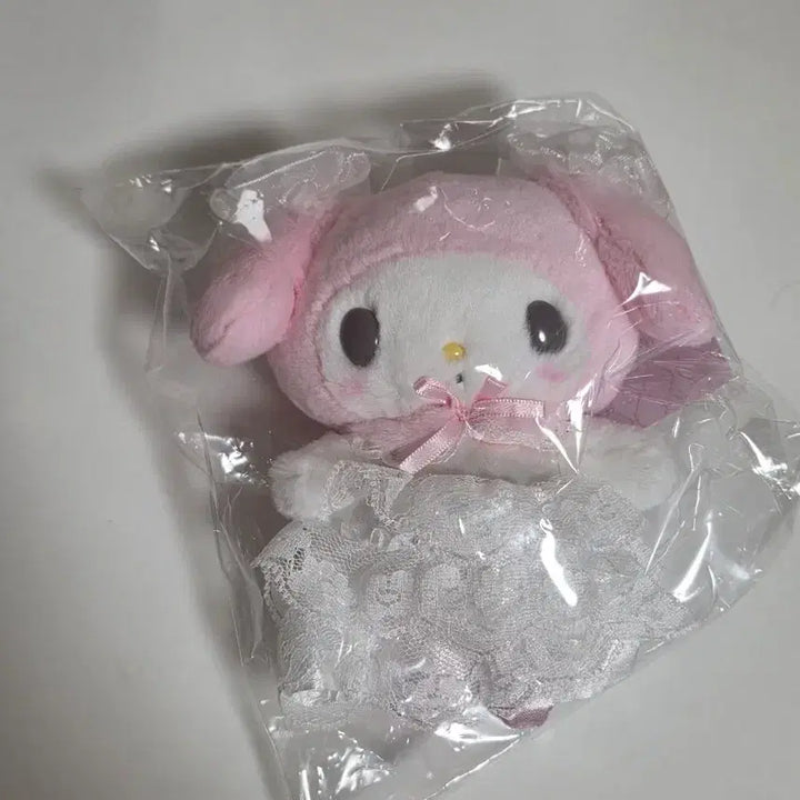 [BUNJANG] Sanrio Lady My Melody White Mascot Plush / [산리오] 레이디 마이멜로디 화이트 마스코트 인형