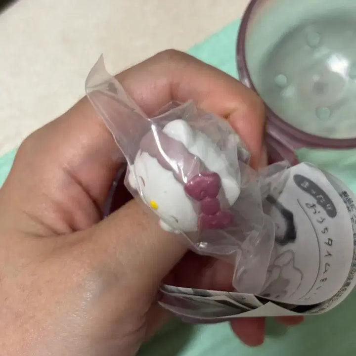 [BUNJANG] Hello Kitty Figure Gacha Sanrio / 헬로키티 피규어 가챠 산리오