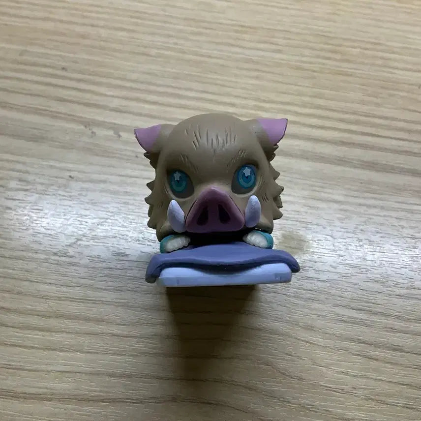 [BUNJANG] Demon Slayer Inosuke Onemutan Figure Series 6 / 귀멸의 칼날 오네무탄 이노스케 가챠 나비저택 병실 피규어 어스 6탄