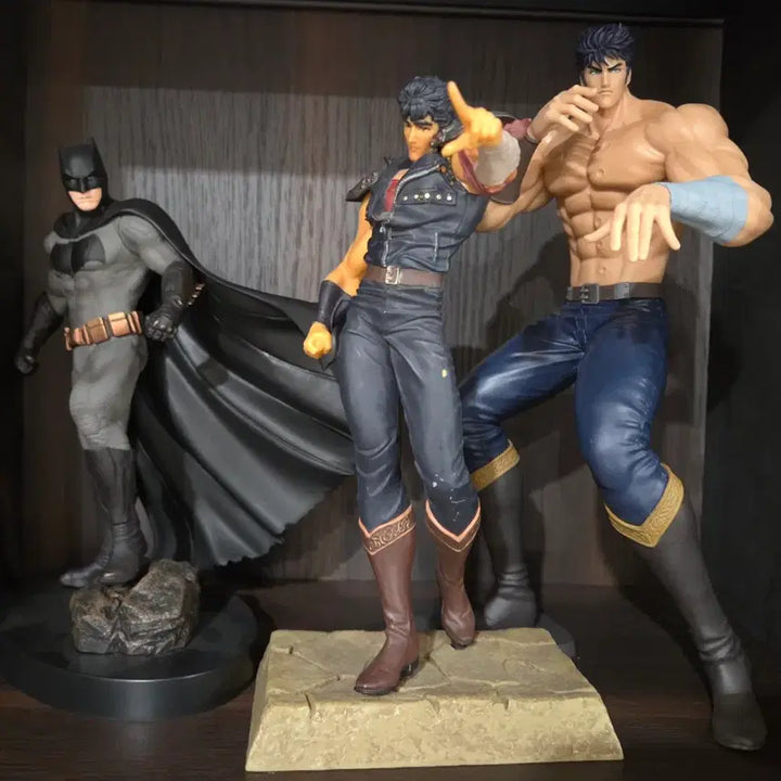 [BUNJANG] Fist of the North Star Kenshiro &amp; Batman Figure Set / 북두신권 켄 및 배트맨 피규어
