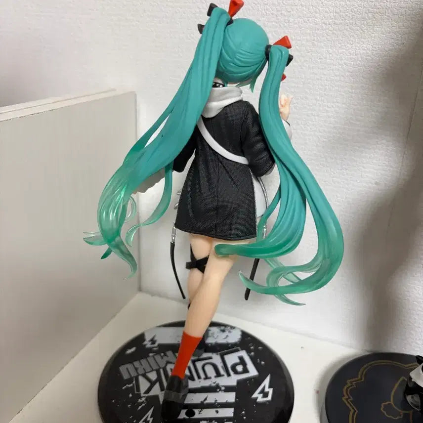 [BUNJANG] Hatsune Miku Fashion Punk Figure / 하츠네미쿠 패션펑크 피규어 (박스 X)