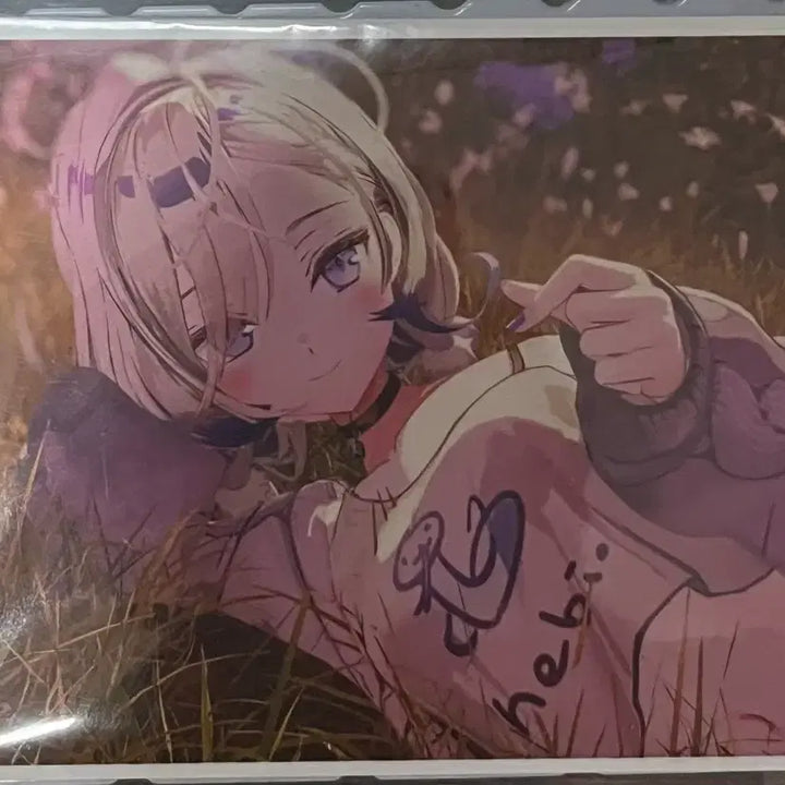 [BUNJANG] Sealed [Album Name] Signed Album with Inclusions / 헤비hebi 싸인앨범 판매합니다 헤비 앨범에 들어가있는 포카 굿즈들은 포