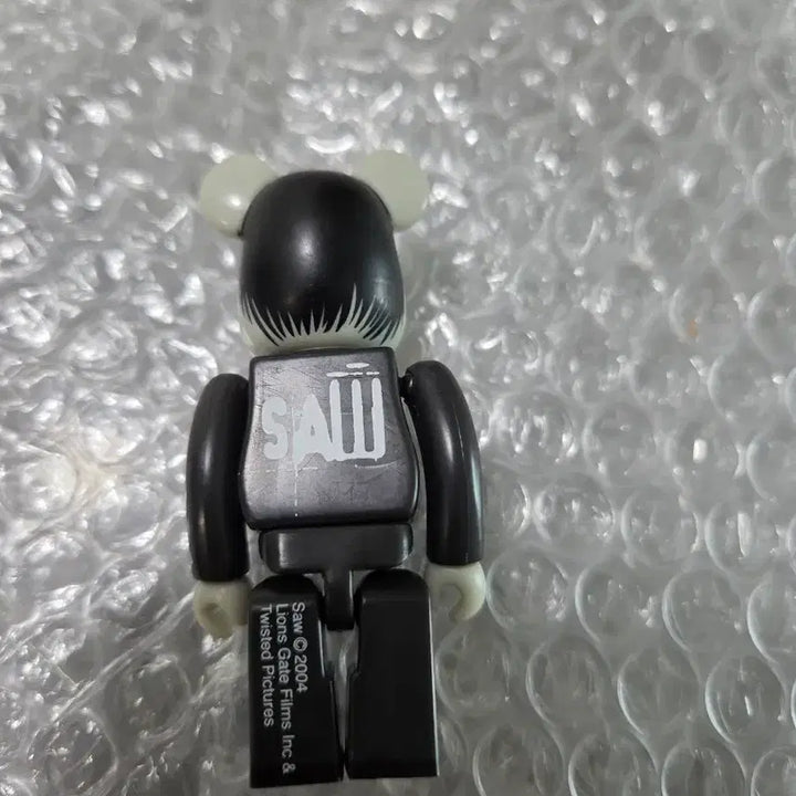 [BUNJANG] Bearbrick Series 12 Saw Discolored Opened / 베어브릭 12탄 쏘우 변색된것 개봉 팝니다