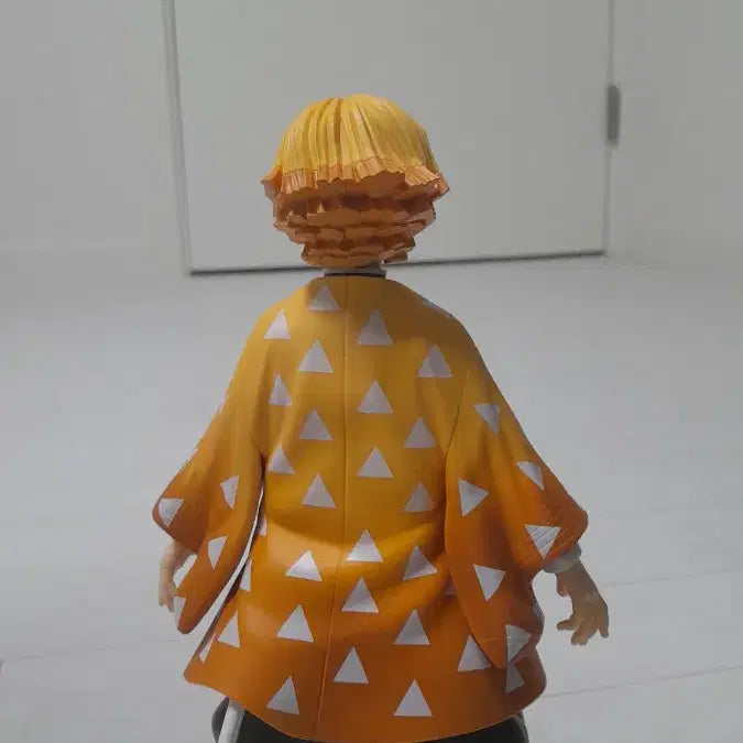 [BUNJANG] Demon Slayer Zenitsu Agatsuma Figure / 귀멸의 칼날 젠이츠 피규어 판매