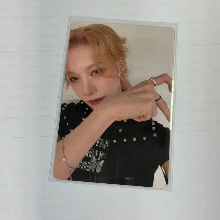 [BUNJANG] X:LOVE Xiu Han Lucky Draw Signed Polaroid Photocard / 엑스러브 포카 하루 현 우무티 루티 xlov pc 럭드 싸인 폴라 싸폴