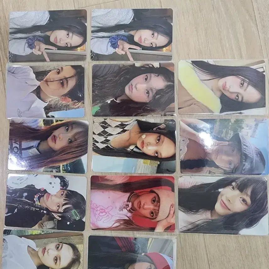 [BUNJANG] NewJeans Bundle Set Photocard / 뉴진스 포카 일괄에 덤으로 가사집 드립니다!