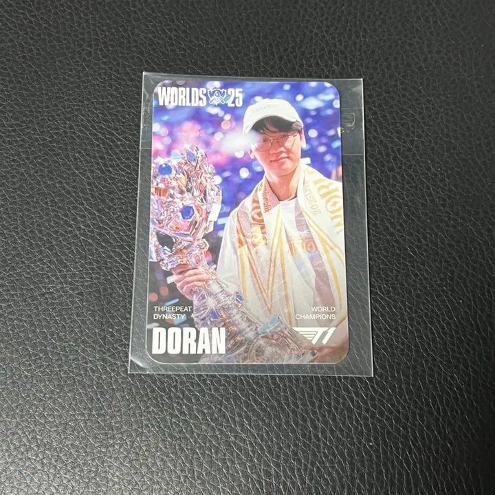 [BUNJANG] T1 Doran MSI Worlds 2023 Champion Skin Ambessa Photocard / T1 도란 MSI 대전 펜페스타 월즈 우승 스킨 암베사 포토카드