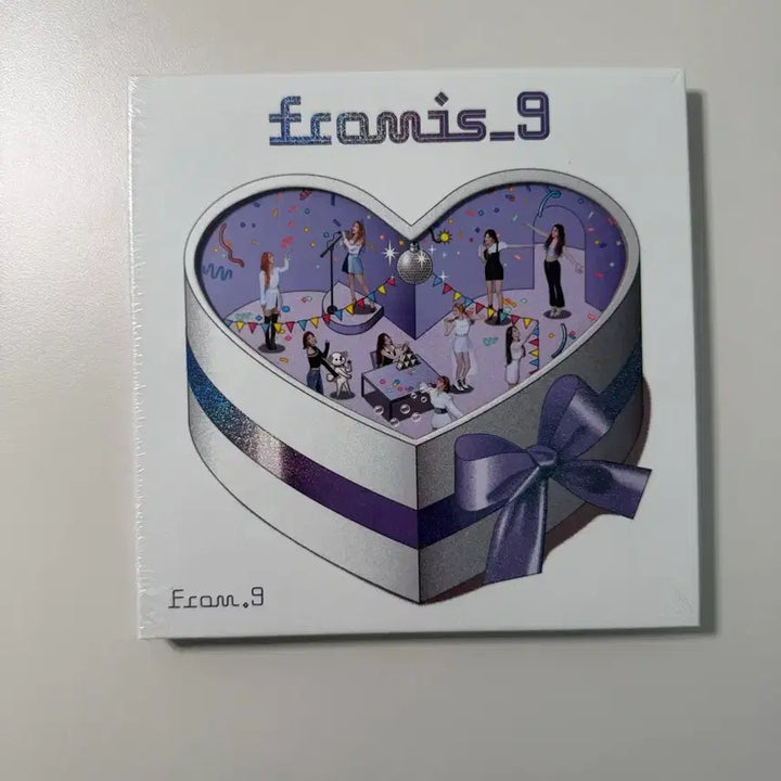 [BUNJANG] fromis_9 Love Bomb Album (Sealed) / 미개봉 ) 프로미스나인 럽밤 앨범 판매합니다