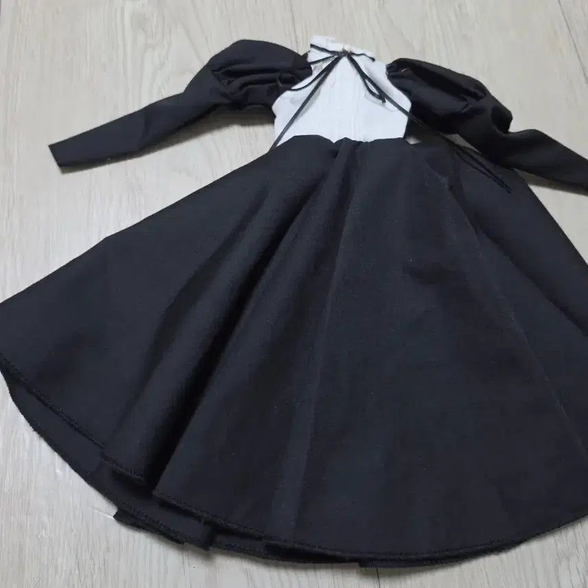 [BUNJANG] 40cm Ball-Jointed Doll Clothes - Black Dress Set / bjd4분 40cm azone4 육일돌 구관 의상 판매