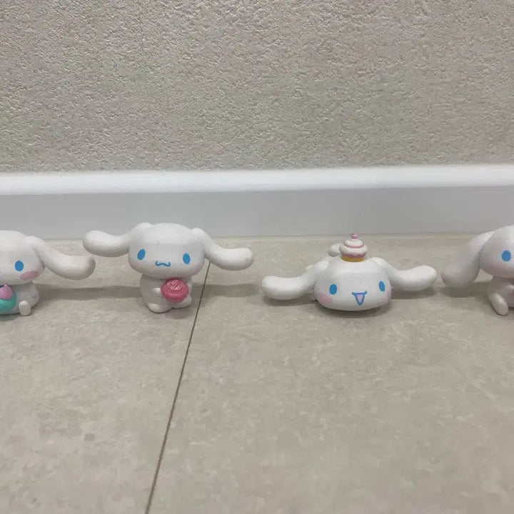 [BUNJANG] Cinnamoroll Lotteria Figure 4-Piece Bundle Set / 시나모롤 롯데리아 피규어 4종 일괄 6천원