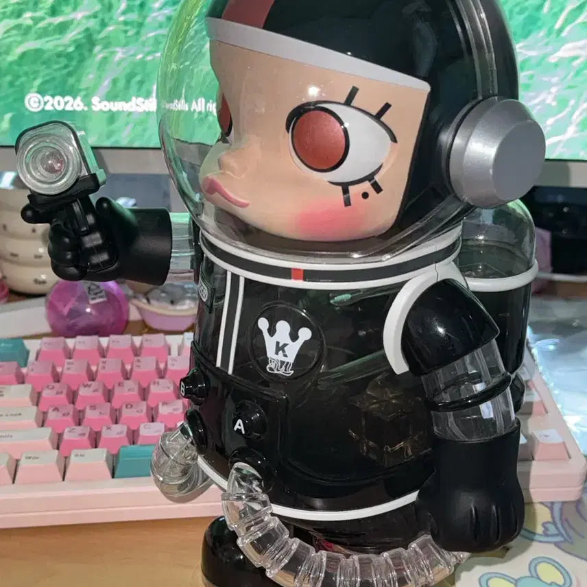 [BUNJANG] PopMart Space Molly Soft Drink 400% Figure / 팝마트 스페이스 몰리 소프트드링크 400% 피규어