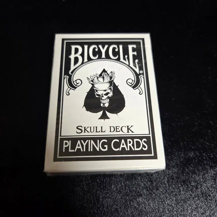 [BUNJANG] Bicycle Skulls Sealed Playing Cards / 마술 플레잉 카드 바이시클 스컬 미개봉