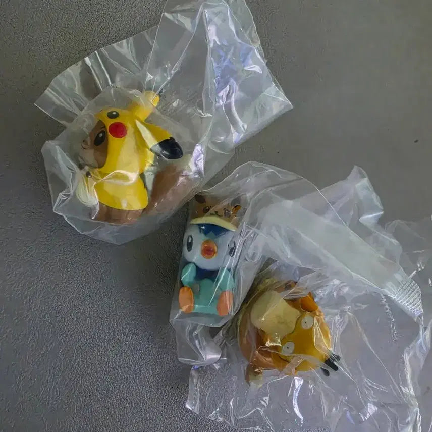 [BUNJANG] Pokemon Center Limited Gacha Eevee, Psyduck, and Piplup Figure Set / 포켓몬센터 한정 가챠 - 이브이/고라파덕/펭도리