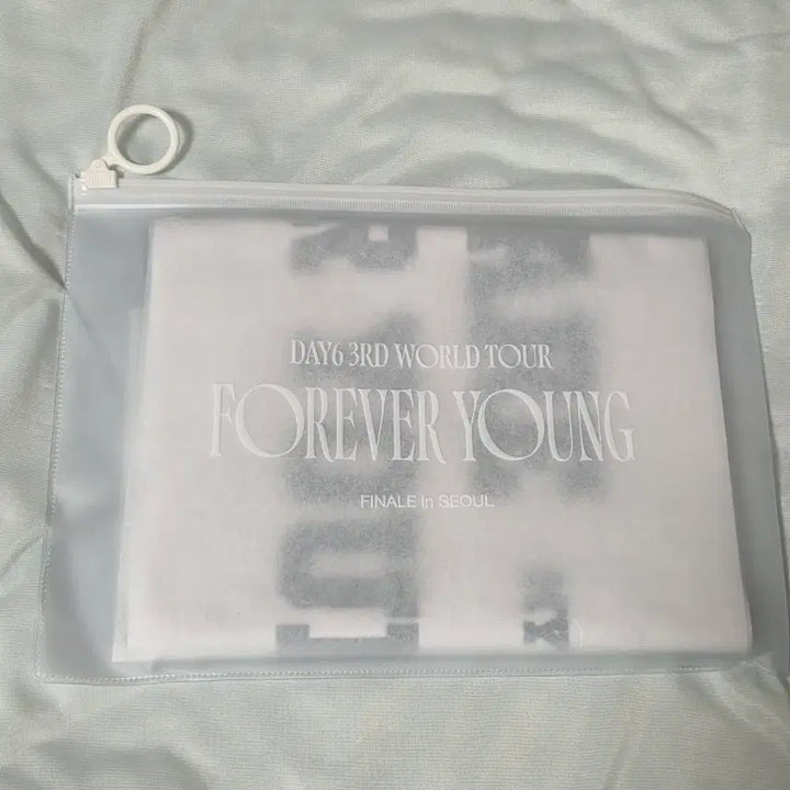 [BUNJANG] Day6 Forever Young Encore Fanclub Towel Slogan / 데이식스 포에버영 앙콘 팬클럽 타올 슬로건