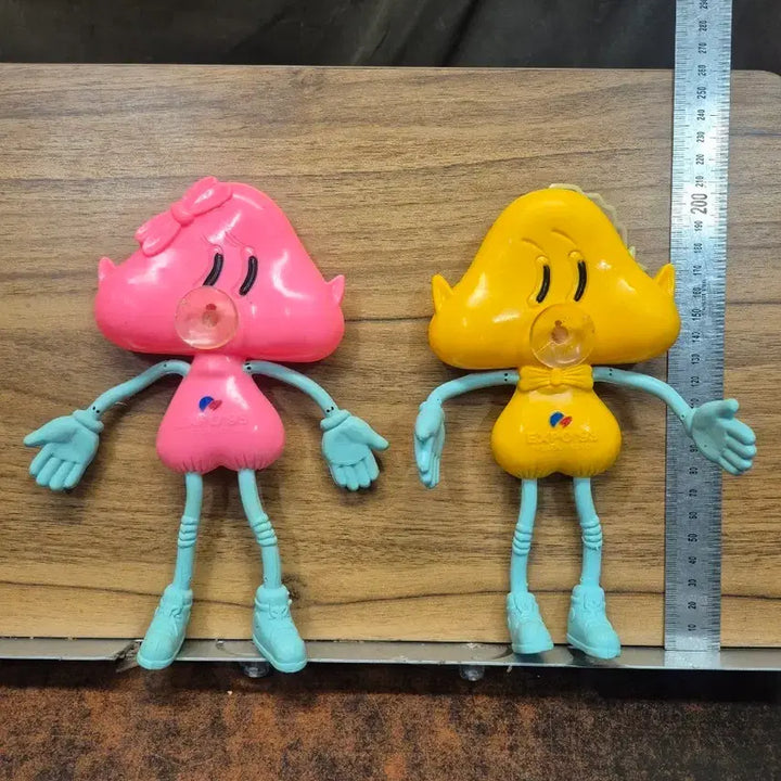 [BUNJANG] 1993 Daejeon Expo Mascot Photo Holder Set (Pink &amp; Yellow) / 1993년 대전엑스포스 인형 사진꽂이 핑크 옐로우 세트2점 일괄