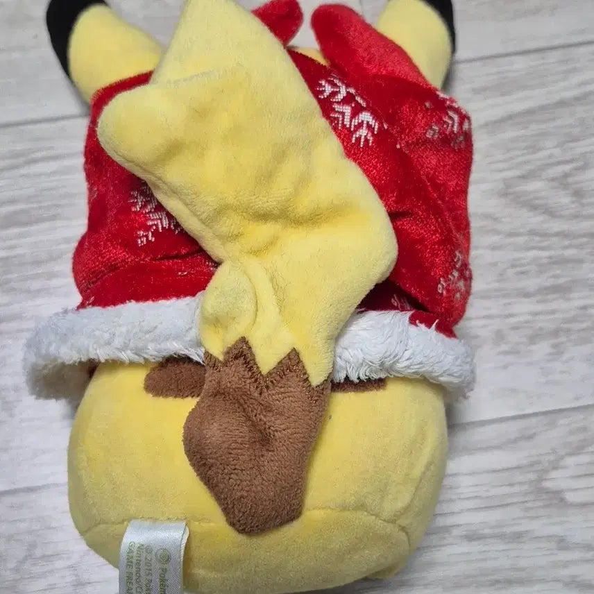 [BUNJANG] Pokemon Pikachu Christmas Edition Plush / 크리스마스 피카츄 인형 (정품)