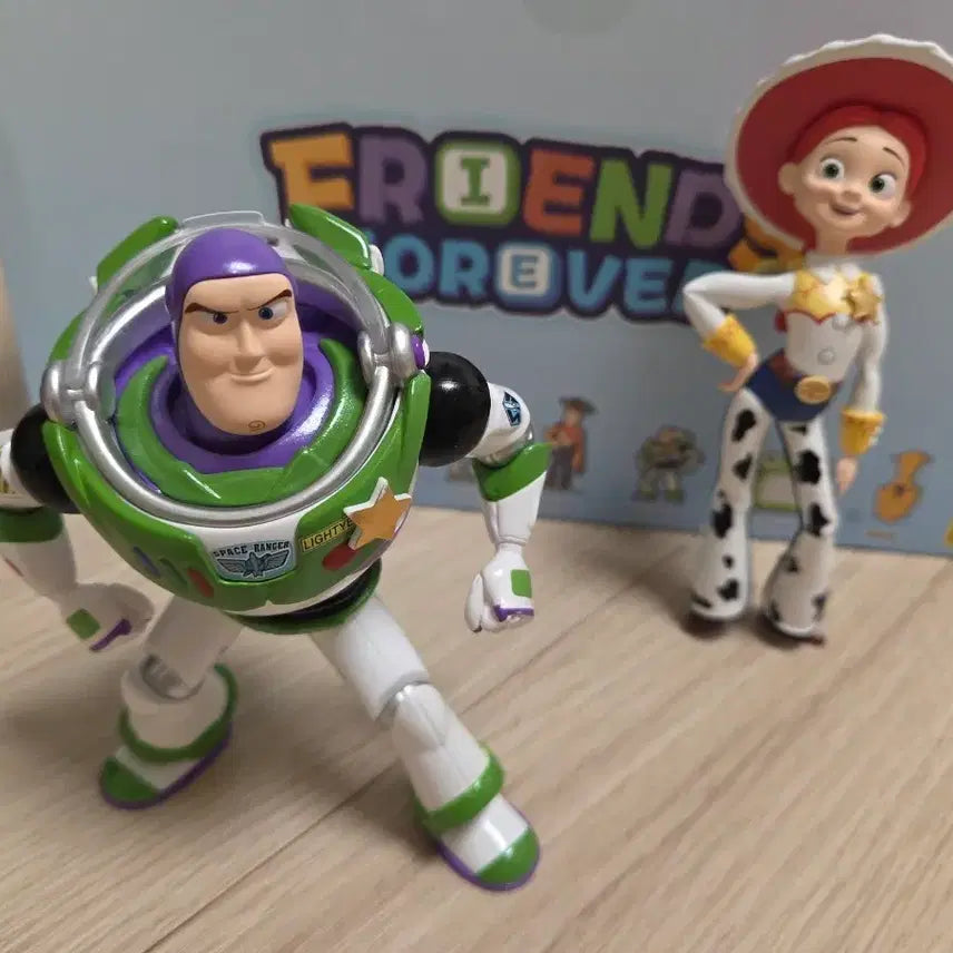 [BUNJANG] Top Toy Friends Forever Buzz Lightyear &amp; Jessie Bundle Set / 일괄 탑토이 토이스토리 영원한친구 프렌즈포에버 버즈 제시 프렌즈포레버