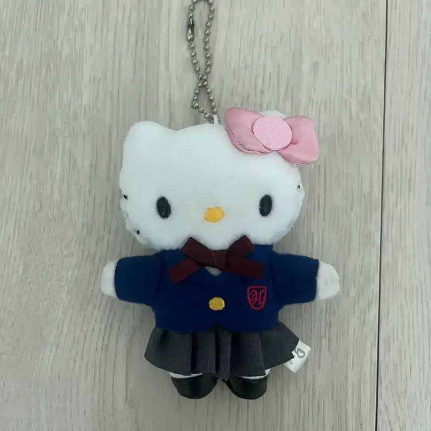 [BUNJANG] Hello Kitty 50th Anniversary School Uniform Keychain / 헬로키티 50주년 팝업 교복 키링