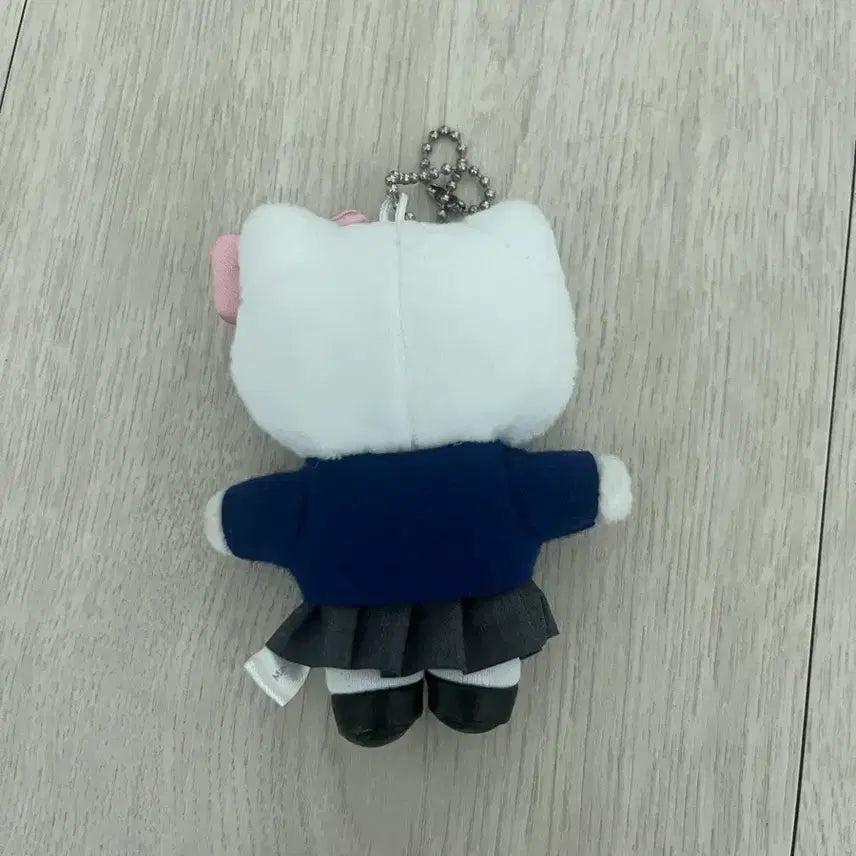 [BUNJANG] Hello Kitty 50th Anniversary School Uniform Keychain / 헬로키티 50주년 팝업 교복 키링