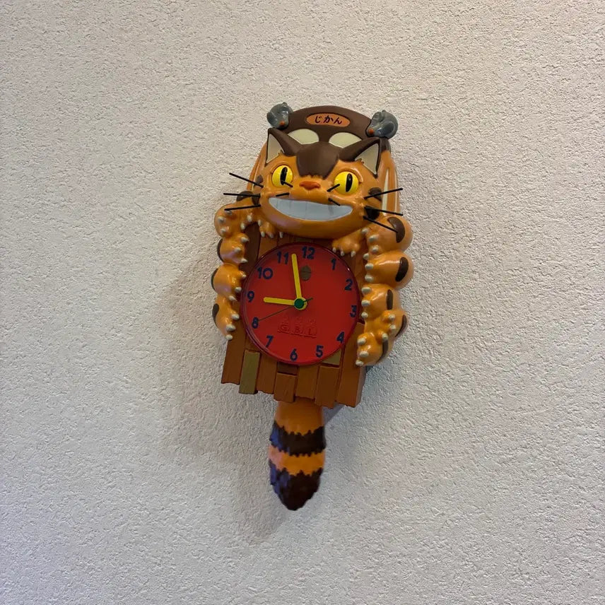 [BUNJANG] Ghibli Totoro Nekobasu Catbus Clock / 지브리 GBL 토토로 네코버스 고양이버스 시계