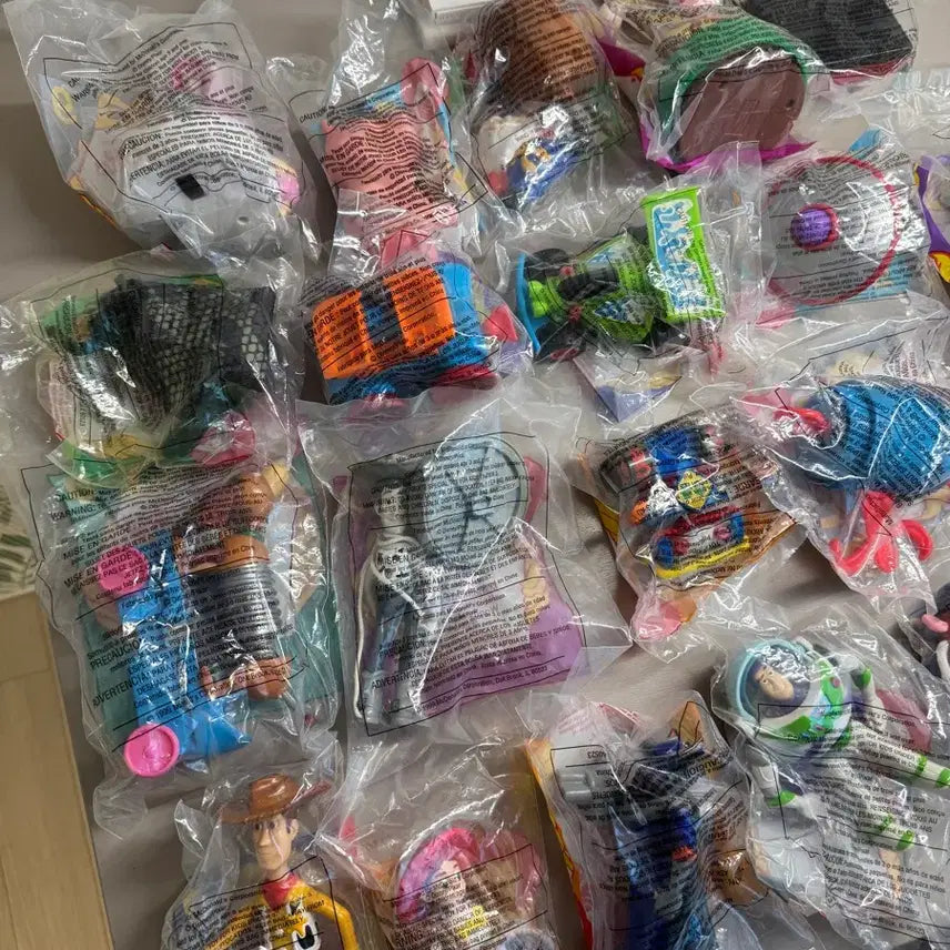 [BUNJANG] 1999 Toy Story Happy Meal Unsealed Full Set / 희귀 1999 토이스토리 해피밀 미개봉 풀세트