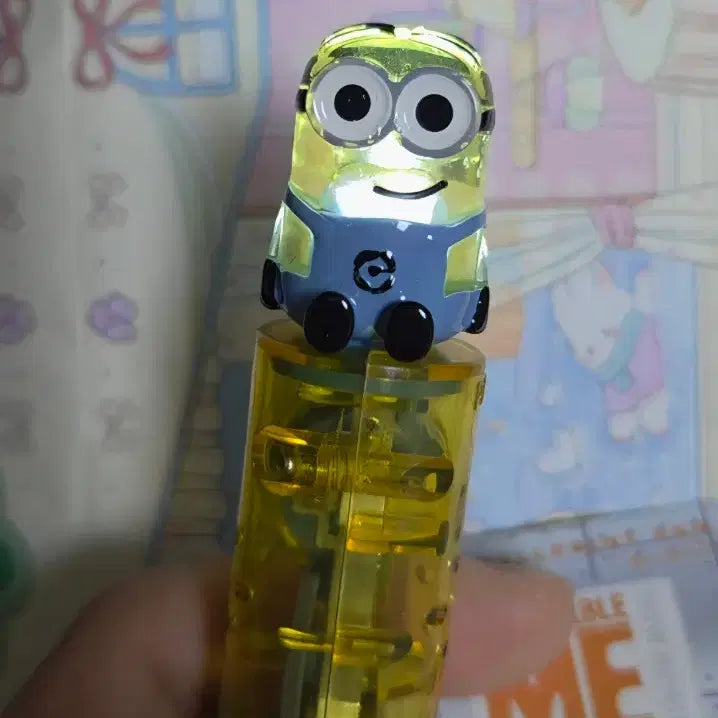 [BUNJANG] Universal Studios Japan Minions Light-Up Pen / 미니언즈 볼펜 불빛 usj 미니언즈 굿즈 고전문구